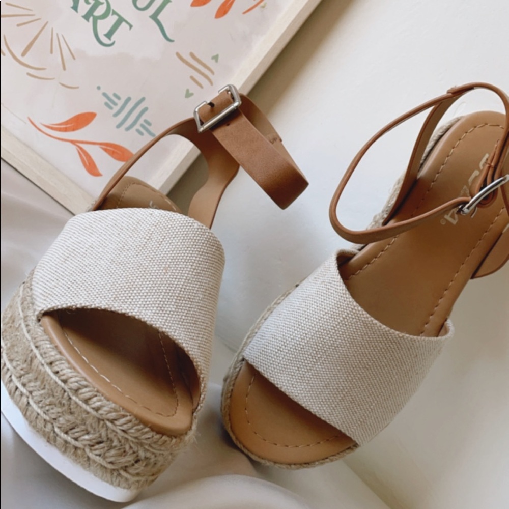 Espadrilles